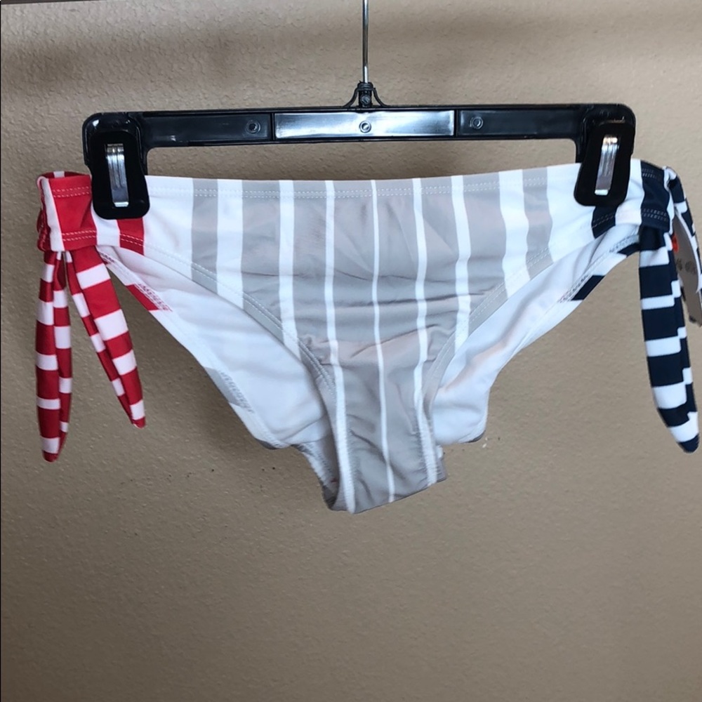 Stripped bikini bottoms!